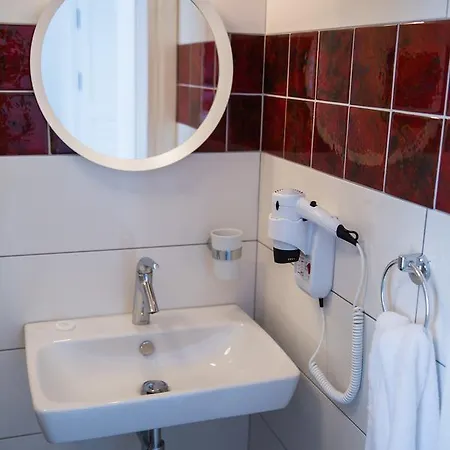 Hotel Esinti *
